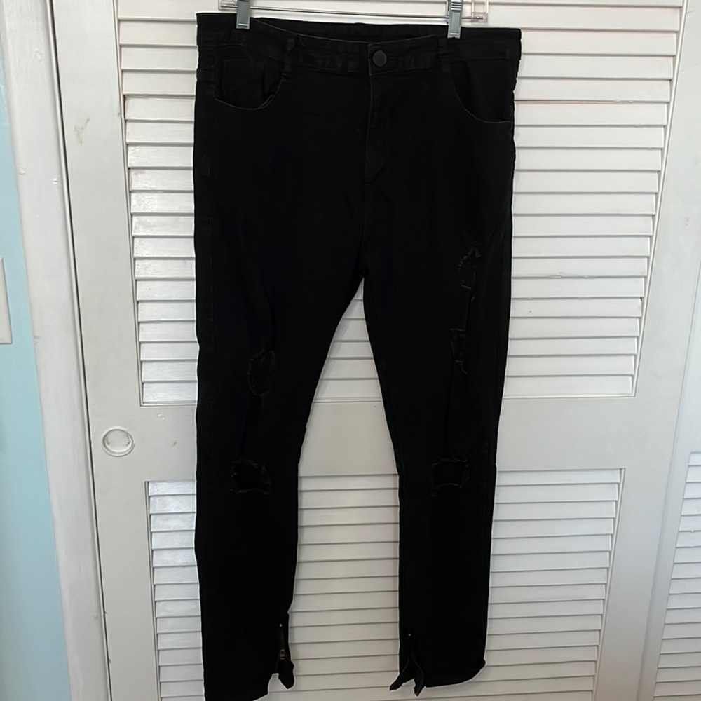 Black ripped jeans